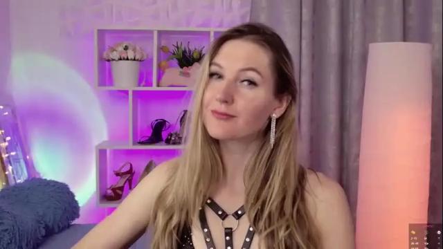Image 12 of hello_lisha Stream on Chaturbate on 1 month ago