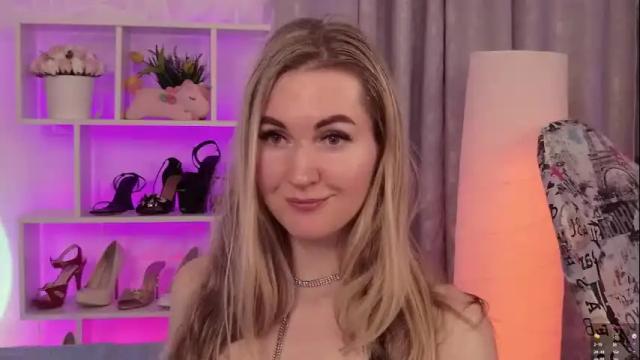 Image 11 of hello_lisha Stream on Chaturbate on 1 month ago