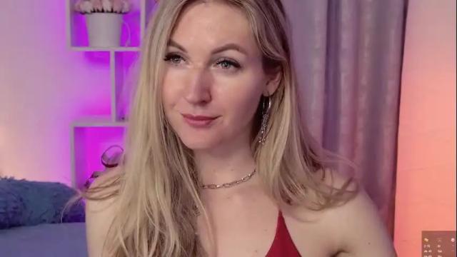 Image 12 of hello_lisha Stream on Chaturbate on 27 days ago