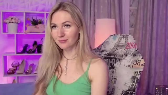 Image 8 of hello_lisha Stream on Chaturbate on 24 days ago