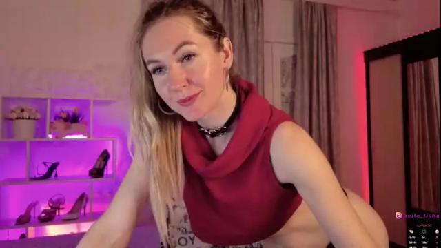 Image 7 of hello_lisha Stream on Chaturbate on 9 days ago