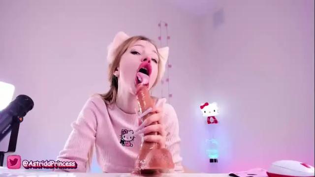 Image 2 of helloiamastrid Stream on Chaturbate on 1 month ago