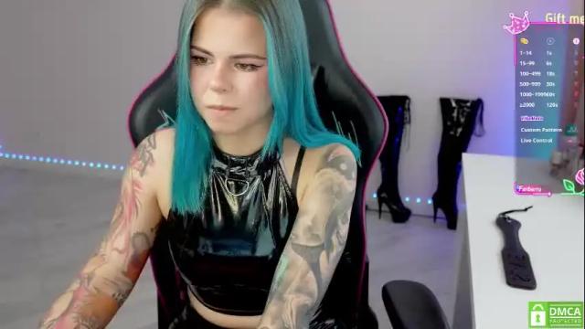 Image 2 of hellokittyalice Stream on Chaturbate on 1 month ago