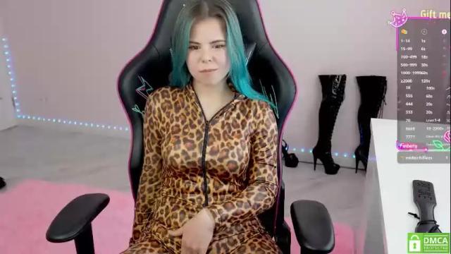 Image 3 of hellokittyalice Stream on Chaturbate on 1 month ago