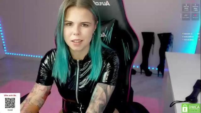 Image 3 of hellokittyalice Stream on Chaturbate on 17 days ago