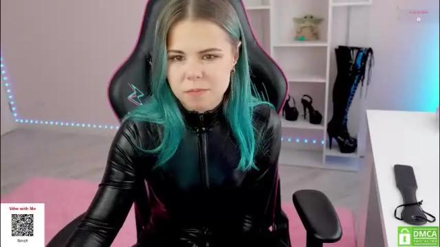 Image 2 of hellokittyalice Stream on Chaturbate on 1 month ago