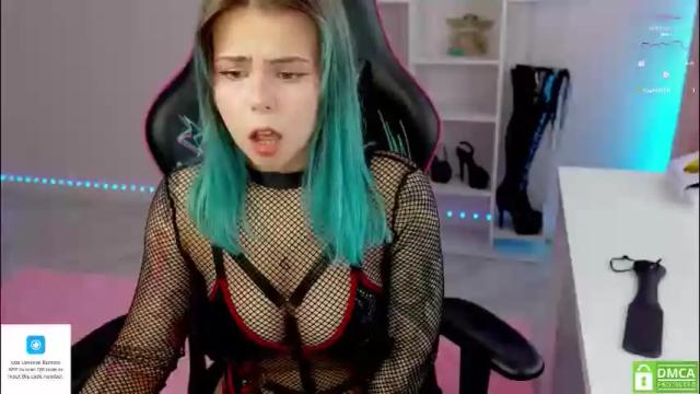 Image 11 of hellokittyalice Stream on Chaturbate on 1 month ago