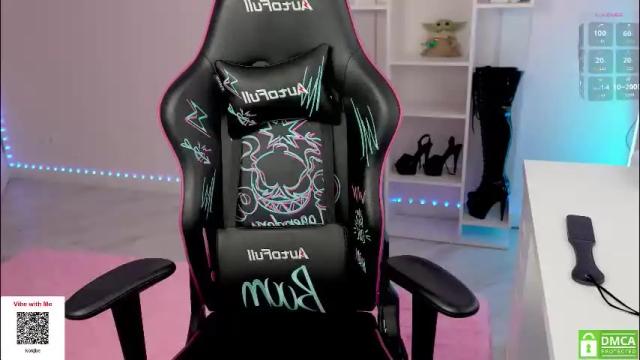 Image 6 of hellokittyalice Stream on Chaturbate on 1 month ago