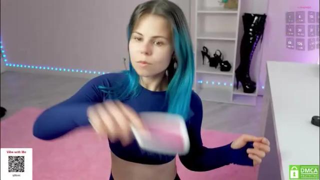 Image 3 of hellokittyalice Stream on Chaturbate on 22 days ago