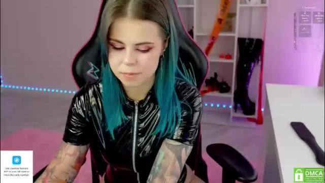 Image 8 of hellokittyalice Stream on Chaturbate on 17 hours ago