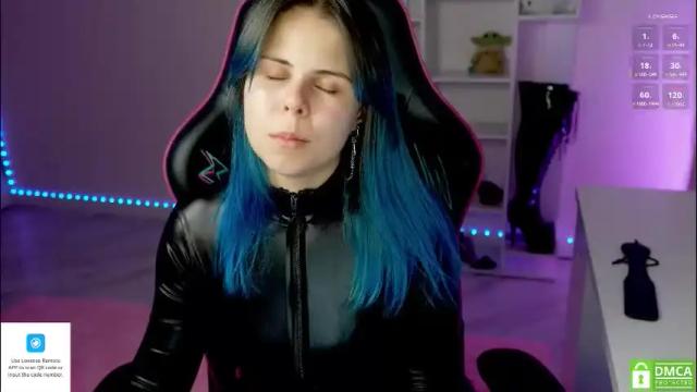 Image 3 of hellokittyalice Stream on Chaturbate on 1 month ago