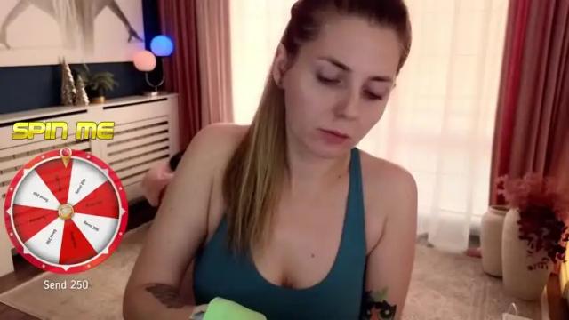Image 10 of hellonheels_ Stream on Chaturbate on 20 months ago