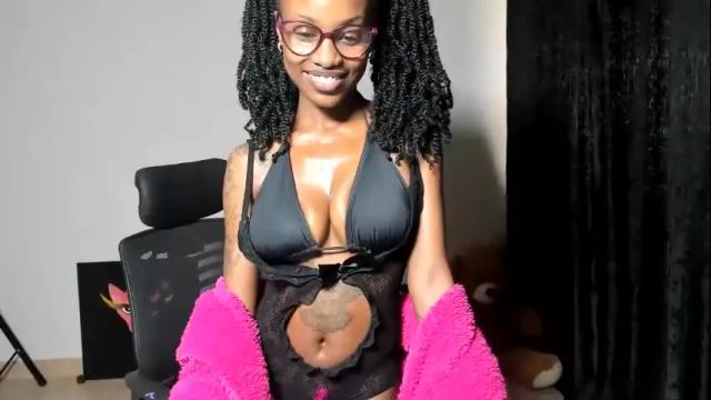 Image 11 of hellotitty_ Stream on Chaturbate on 5 months ago