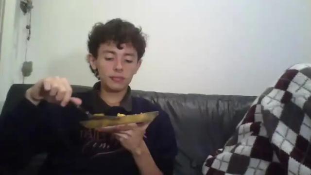 Image 4 of helokitcat Stream on Chaturbate on 13 months ago