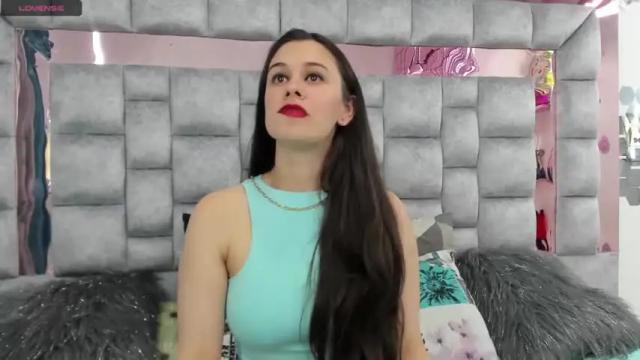 Image 11 of henlly22 Stream on Chaturbate on 25 months ago