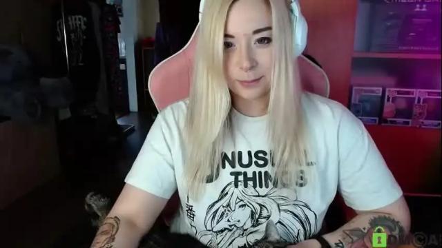 Image 8 of henta1koi Stream on Chaturbate on 1 month ago