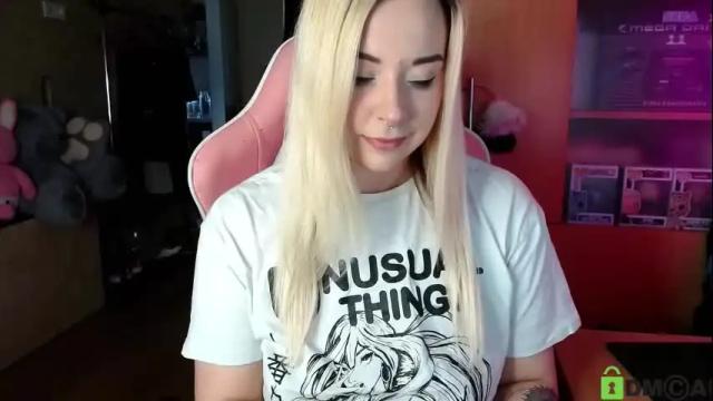 Image 8 of henta1koi Stream on Chaturbate on 17 days ago