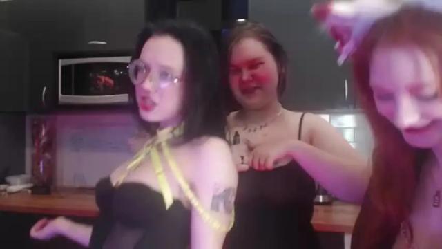 Image 3 of hentai_hub Stream on Chaturbate on 17 months ago