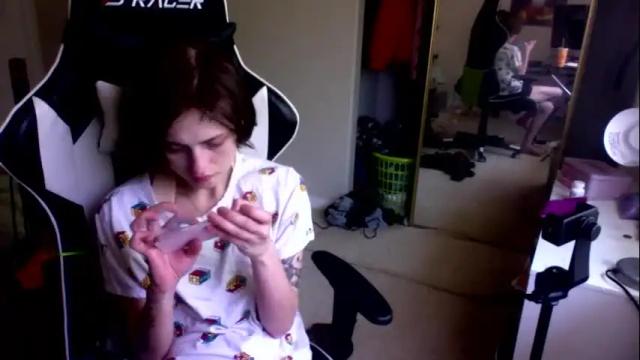 Image 2 of hentai_kittyxx Stream on Chaturbate on 21 days ago