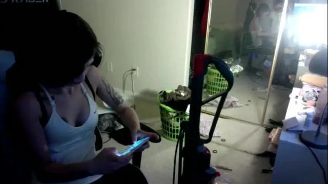 Image 3 of hentai_kittyxx Stream on Chaturbate on 19 days ago