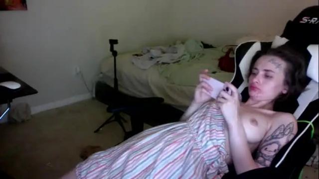Image 6 of hentai_kittyxx Stream on Chaturbate on 1 day ago
