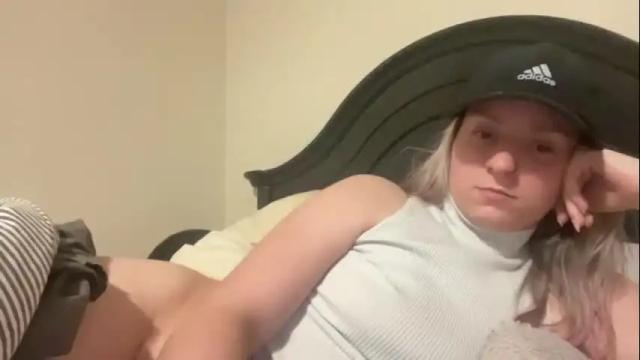 Image 12 of hentairideim Stream on Chaturbate on 13 months ago
