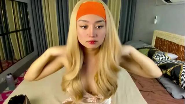 Image 12 of hentaisakuraa Stream on Chaturbate on 27 days ago