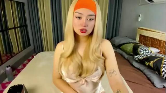 Image 3 of hentaisakuraa Stream on Chaturbate on 27 days ago