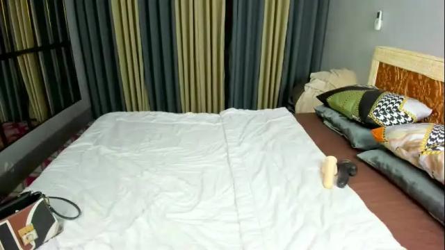 Image 11 of hentaisakuraa Stream on Chaturbate on 25 days ago