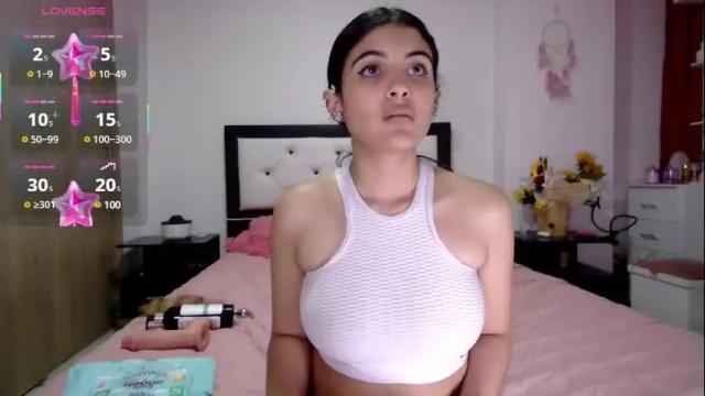 Image 2 of hera_elis Stream on Chaturbate on 8 months ago