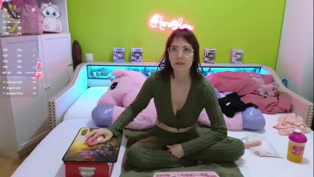 Image 3 of heraluna_ Stream on Chaturbate on 6 months ago