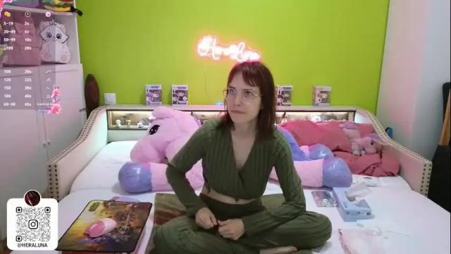 Image 4 of heraluna_ Stream on Chaturbate on 1 month ago