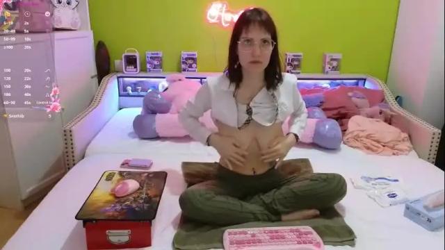 Image 2 of heraluna_ Stream on Chaturbate on 1 month ago