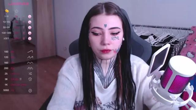 Image 3 of herbal_helpmepls Stream on Chaturbate on 13 months ago