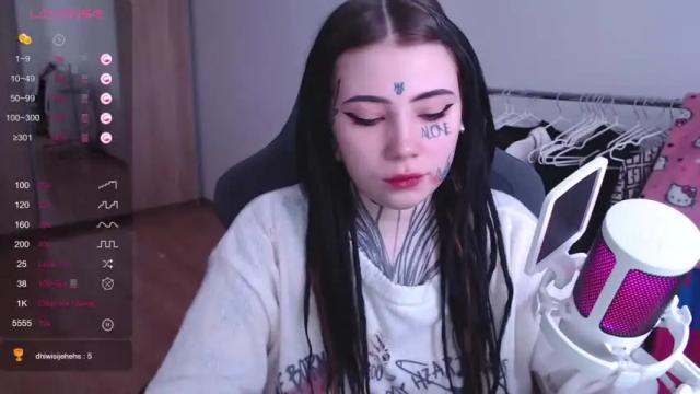 Image 6 of herbal_helpmepls Stream on Chaturbate on 13 months ago