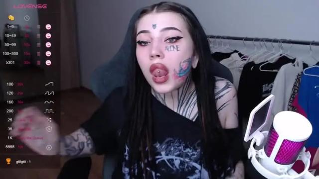 Image 3 of herbal_helpmepls Stream on Chaturbate on 13 months ago