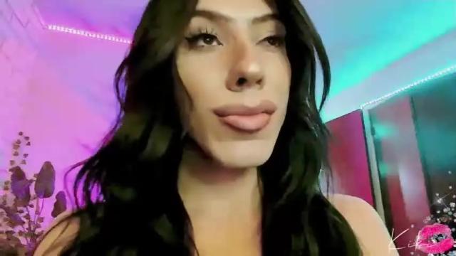 Image 6 of hercockisbigger Stream on Chaturbate on 13 months ago