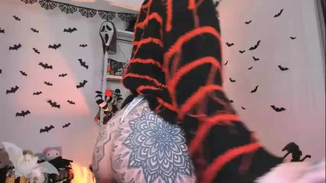 Image 4 of herinfernalmajesty Stream on Chaturbate on 1 month ago