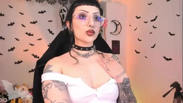 Image 7 of herinfernalmajesty Stream on Chaturbate on 1 month ago