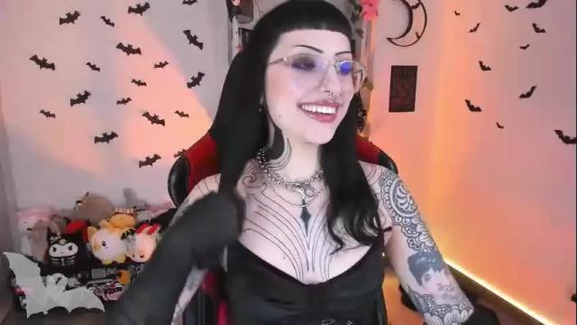 Image 4 of herinfernalmajesty Stream on Chaturbate on 4 months ago