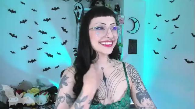 Image 6 of herinfernalmajesty Stream on Chaturbate on 4 months ago