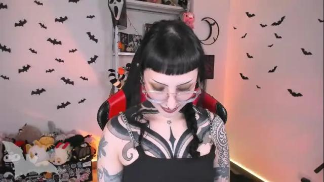 Image 6 of herinfernalmajesty Stream on Chaturbate on 3 months ago