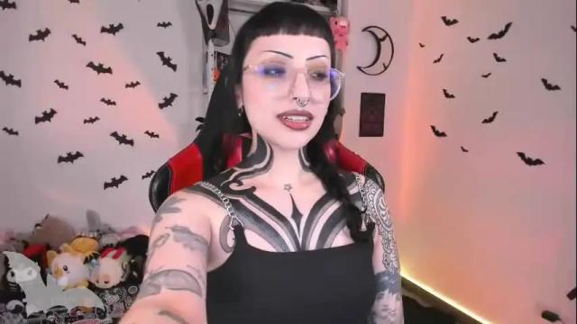 Image 7 of herinfernalmajesty Stream on Chaturbate on 3 months ago