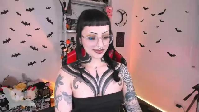 Image 8 of herinfernalmajesty Stream on Chaturbate on 3 months ago