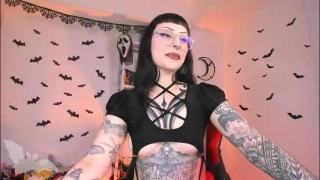 Image 11 of herinfernalmajesty Stream on Chaturbate on 3 months ago