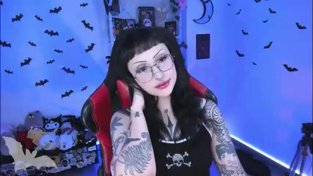 Image 2 of herinfernalmajesty Stream on Chaturbate on 2 months ago