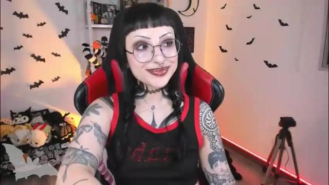 Image 6 of herinfernalmajesty Stream on Chaturbate on 1 month ago