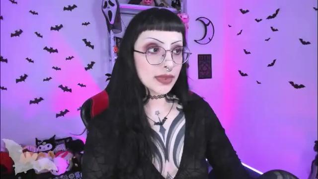 Image 2 of herinfernalmajesty Stream on Chaturbate on 1 month ago