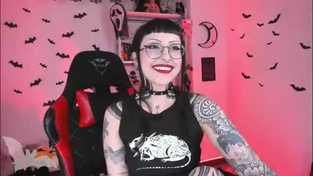 Image 3 of herinfernalmajesty Stream on Chaturbate on 1 month ago