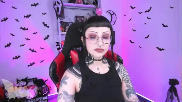 Image 3 of herinfernalmajesty Stream on Chaturbate on 1 month ago